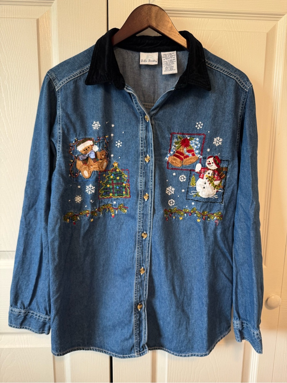 Bobbie Brooks Denim Holiday Embroidered Button-Down Shirt - Women's Size Large